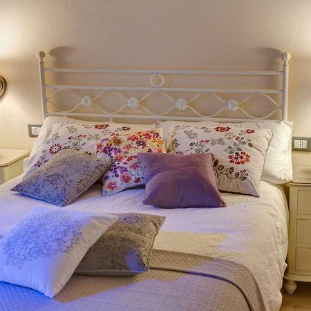 Le Stanze Di Rigoletto Bed & Breakfast Parma Bagian luar foto