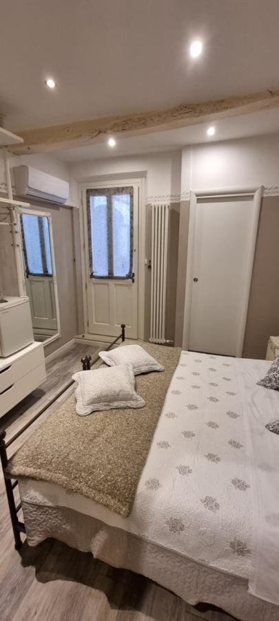 Le Stanze Di Rigoletto Bed & Breakfast Parma Bagian luar foto