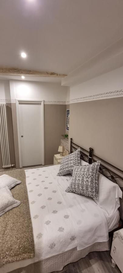 Le Stanze Di Rigoletto Bed & Breakfast Parma Bagian luar foto